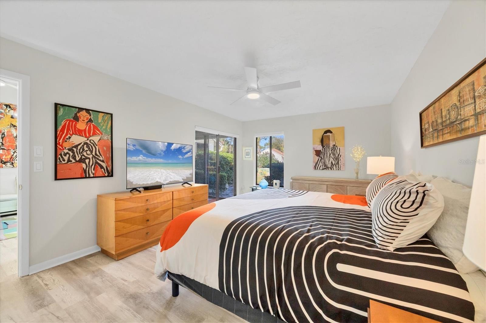 Image 20 of 74 For 5222 Myrtle Wood  9