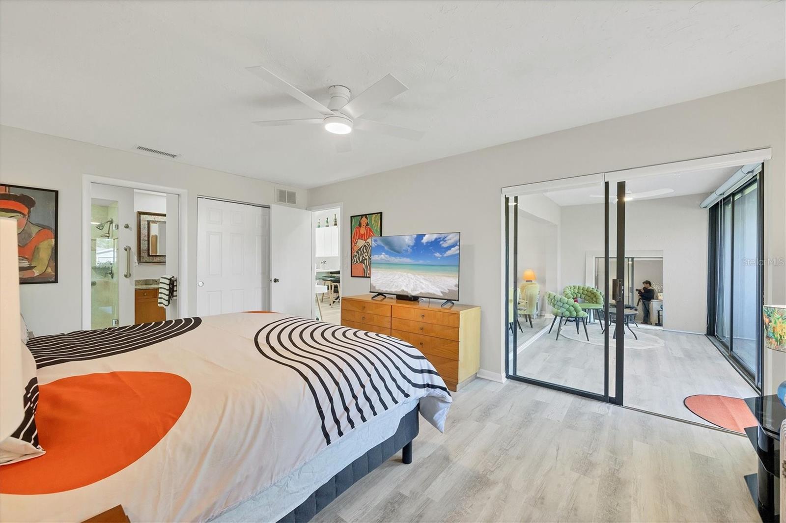 Image 21 of 74 For 5222 Myrtle Wood  9