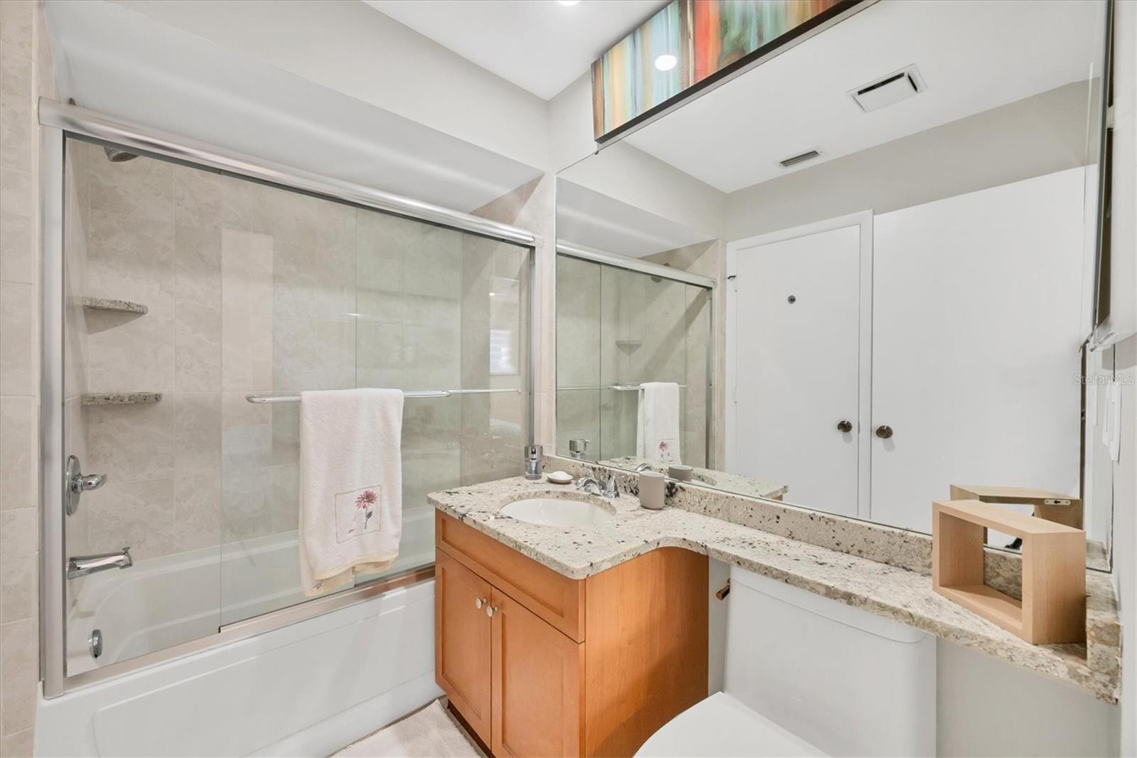 Image 26 of 74 For 5222 Myrtle Wood  9