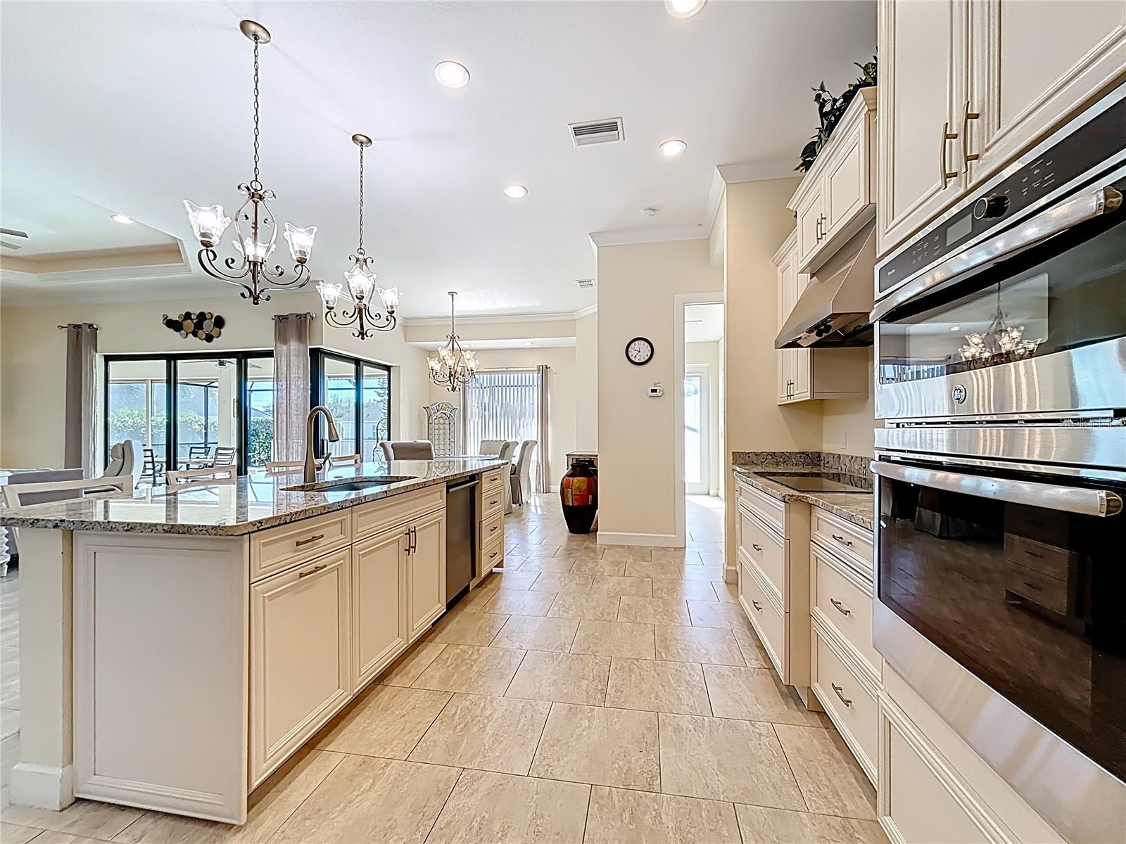 Image 23 of 59 For 350 Franca Street