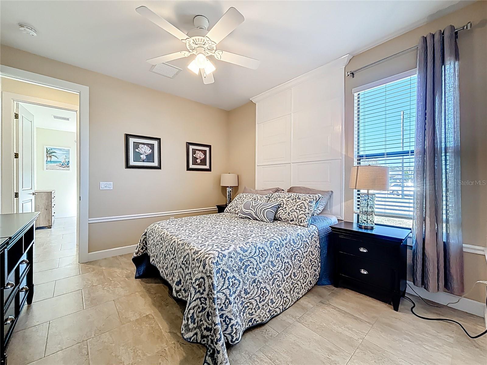 Image 33 of 59 For 350 Franca Street