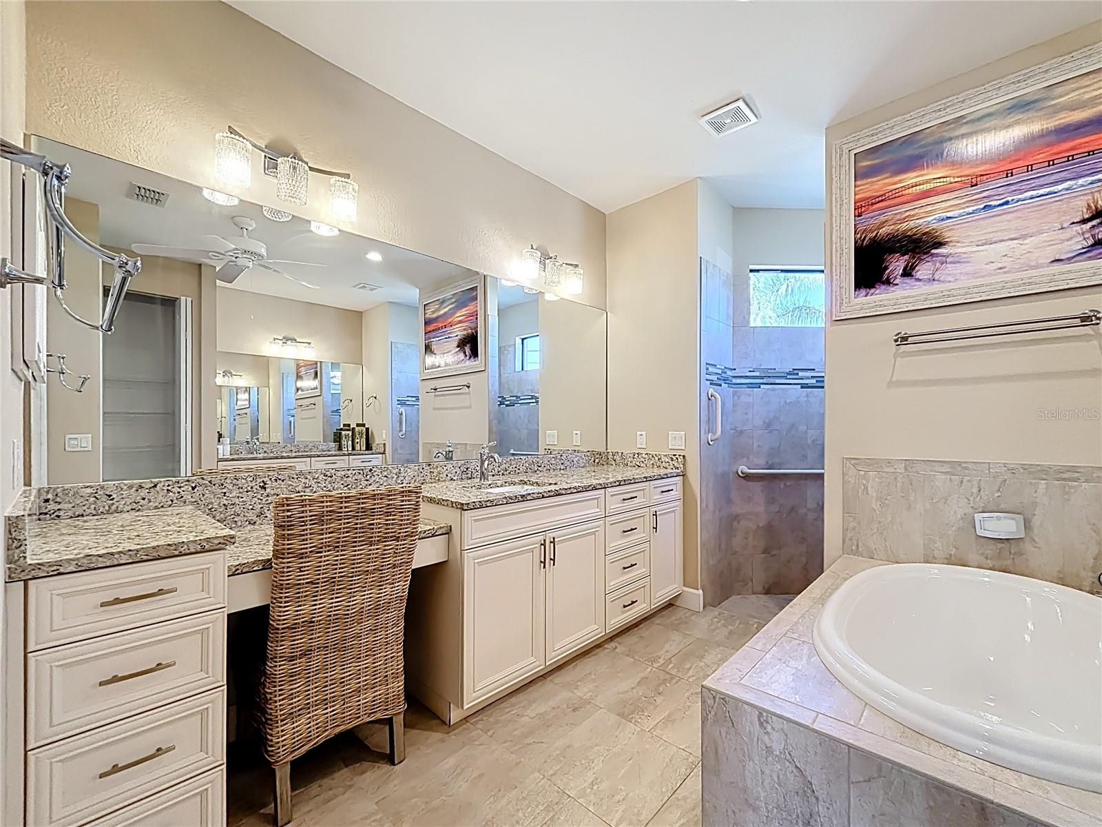 Image 38 of 59 For 350 Franca Street