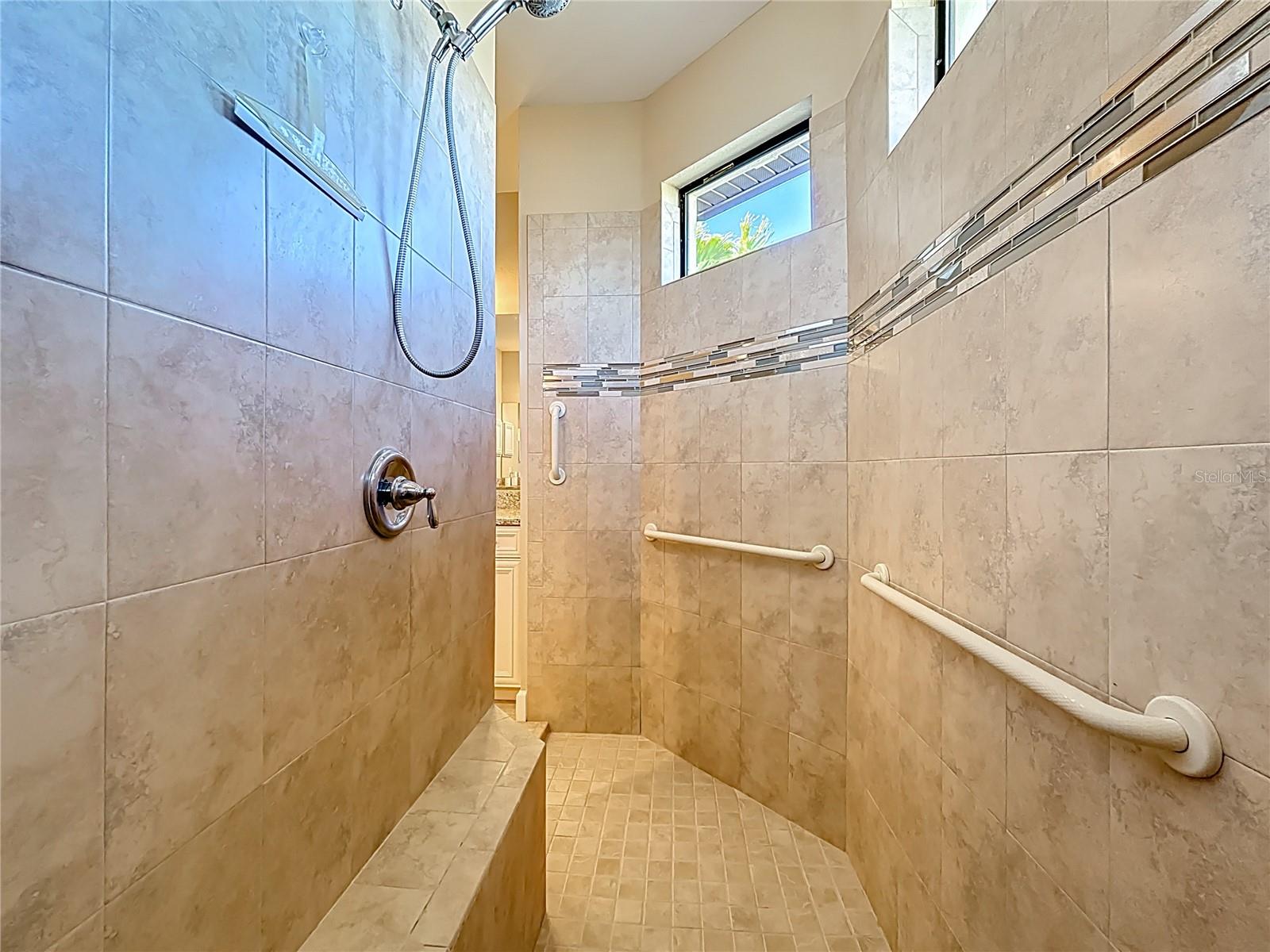 Image 40 of 59 For 350 Franca Street