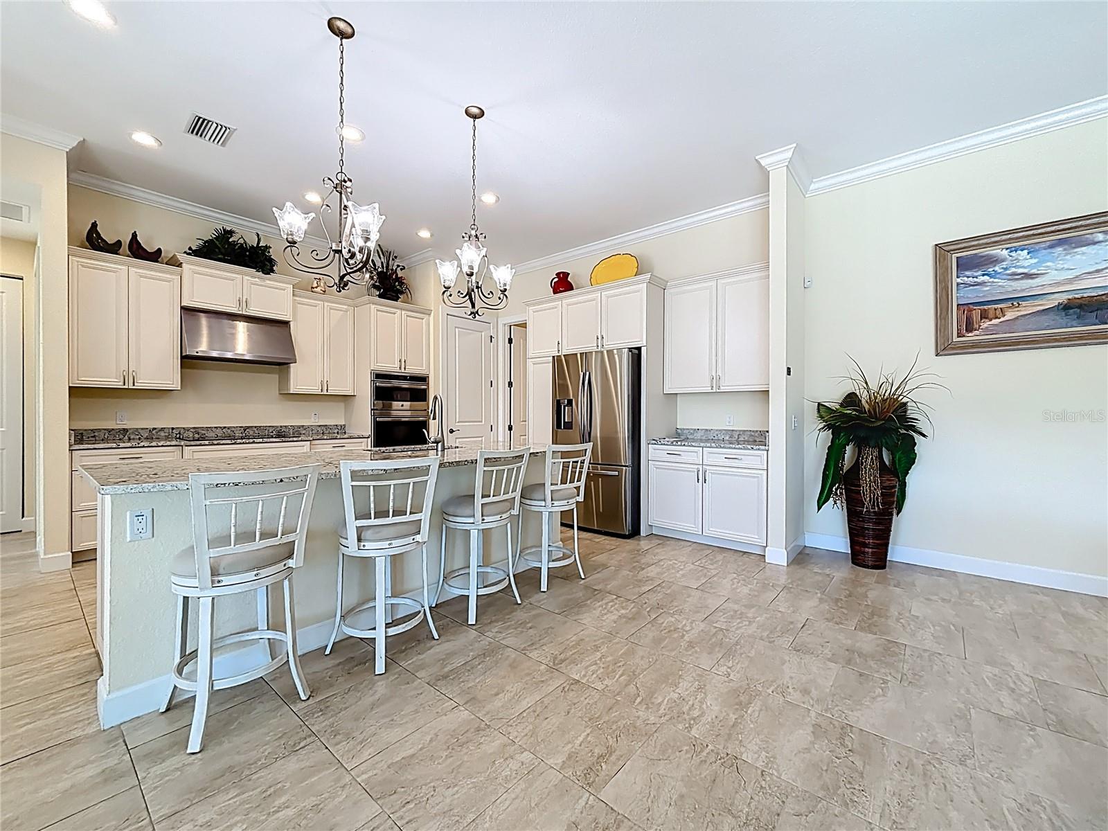 Image 5 of 59 For 350 Franca Street