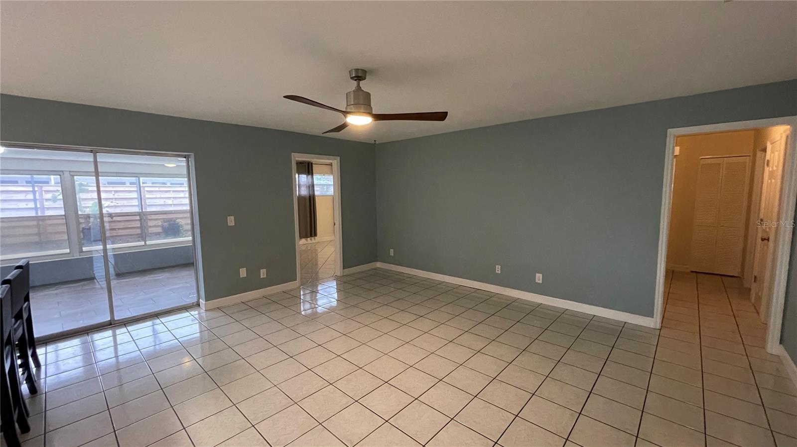 Image 11 of 33 For 6004 12th Avenue W