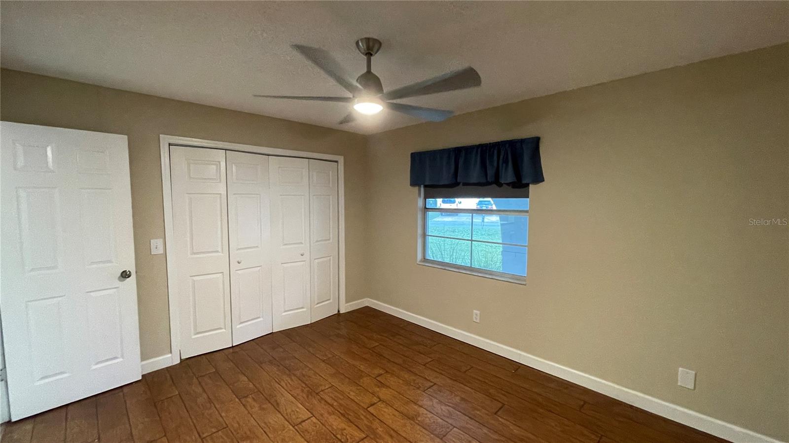 Image 22 of 33 For 6004 12th Avenue W