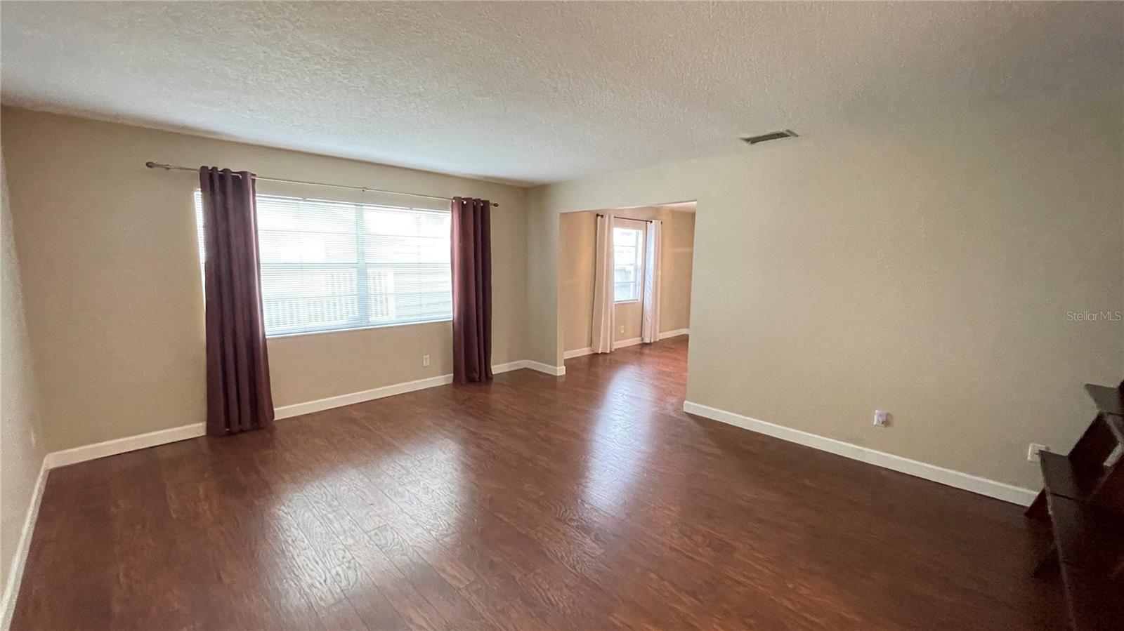 Image 3 of 33 For 6004 12th Avenue W