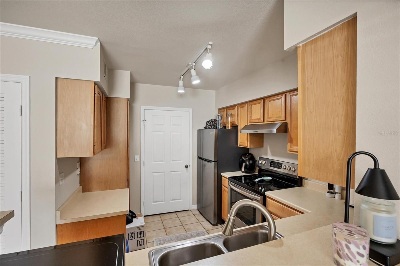 Image 8 of 57 For 1195 Villagio Circle 102