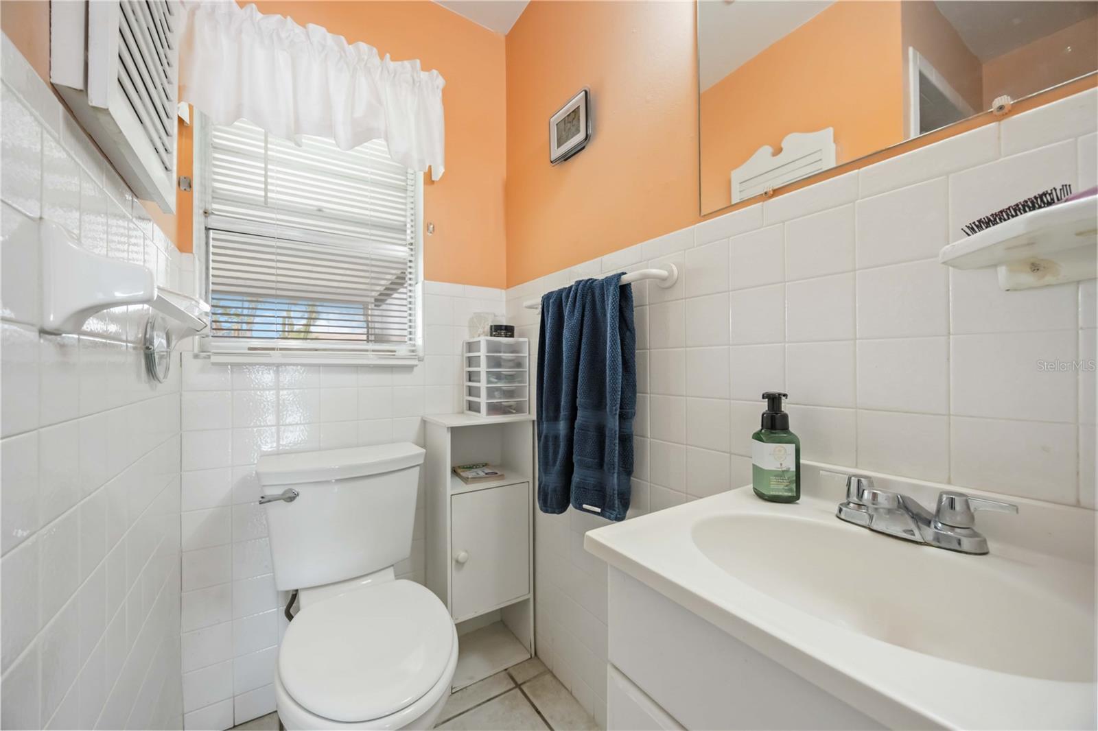 Image 19 of 31 For 3801 Chinaberry