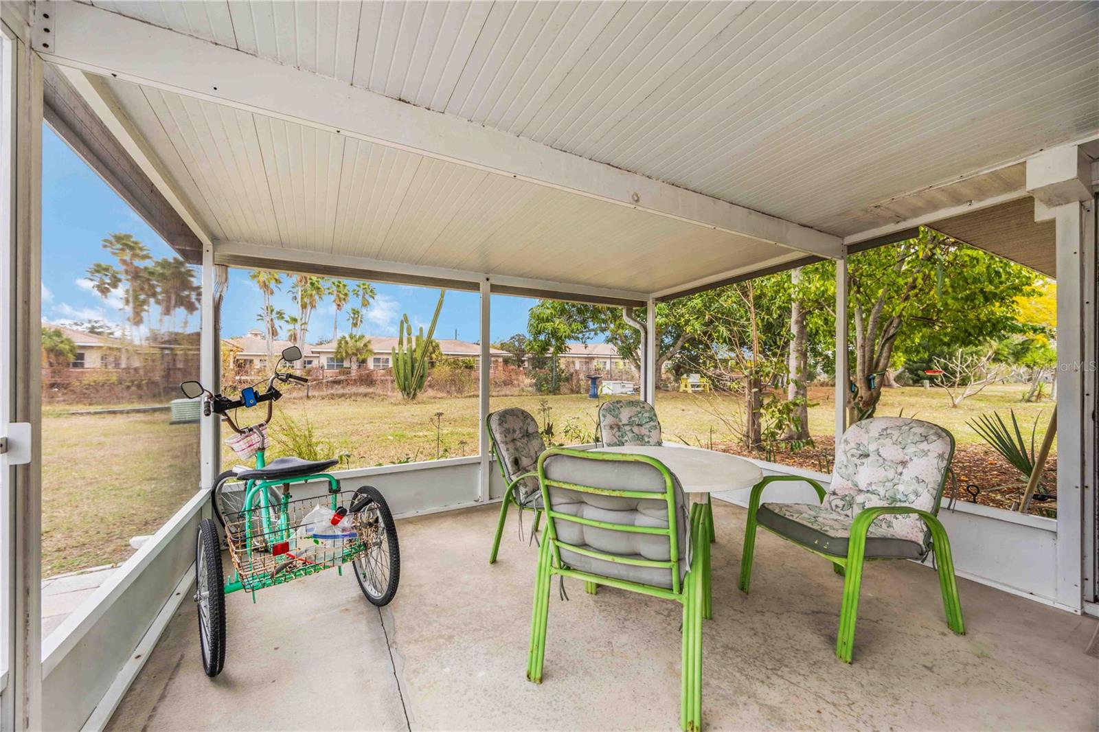 Image 21 of 31 For 3801 Chinaberry