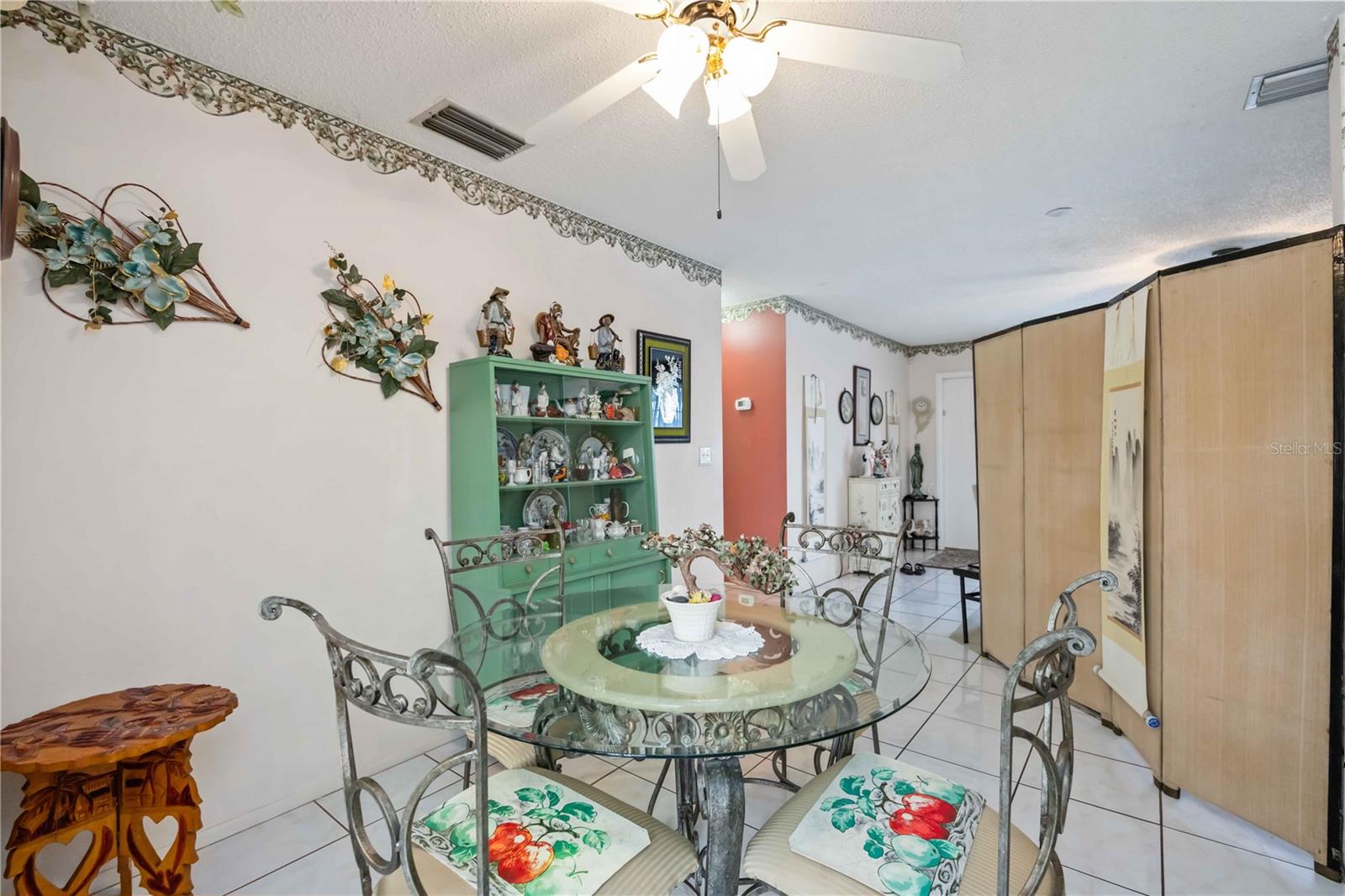 Image 6 of 31 For 3801 Chinaberry