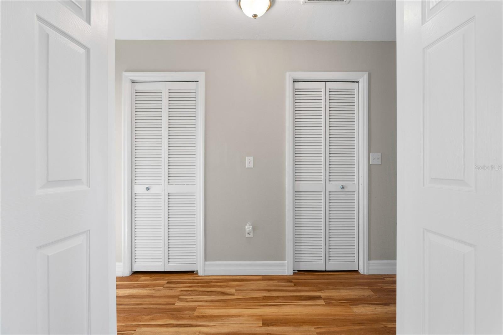 Image 17 of 60 For 5309 Gardens Drive