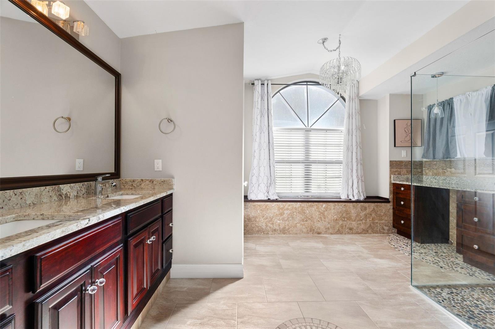 Image 23 of 60 For 5309 Gardens Drive