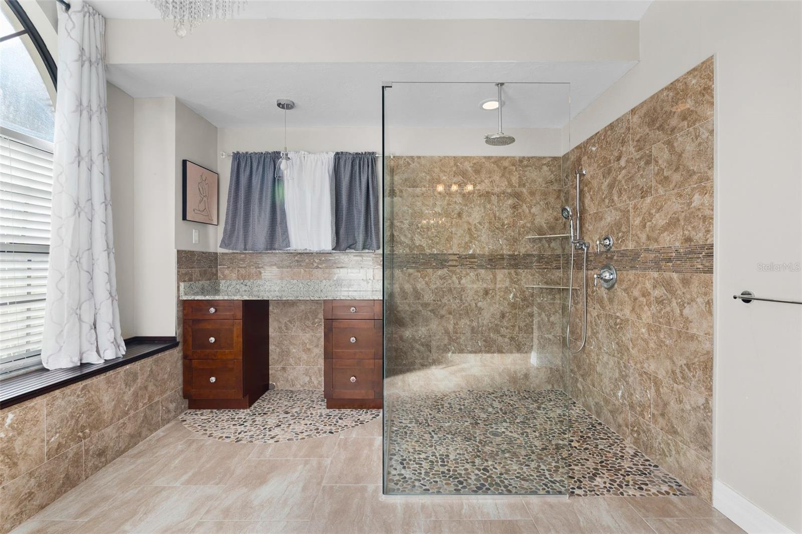 Image 24 of 60 For 5309 Gardens Drive