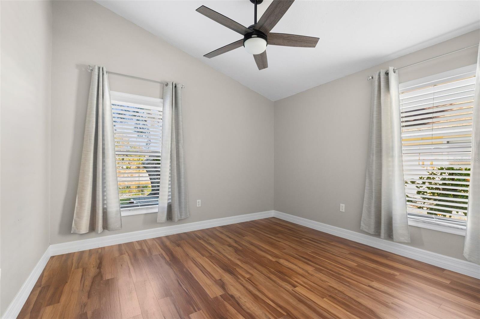 Image 26 of 60 For 5309 Gardens Drive