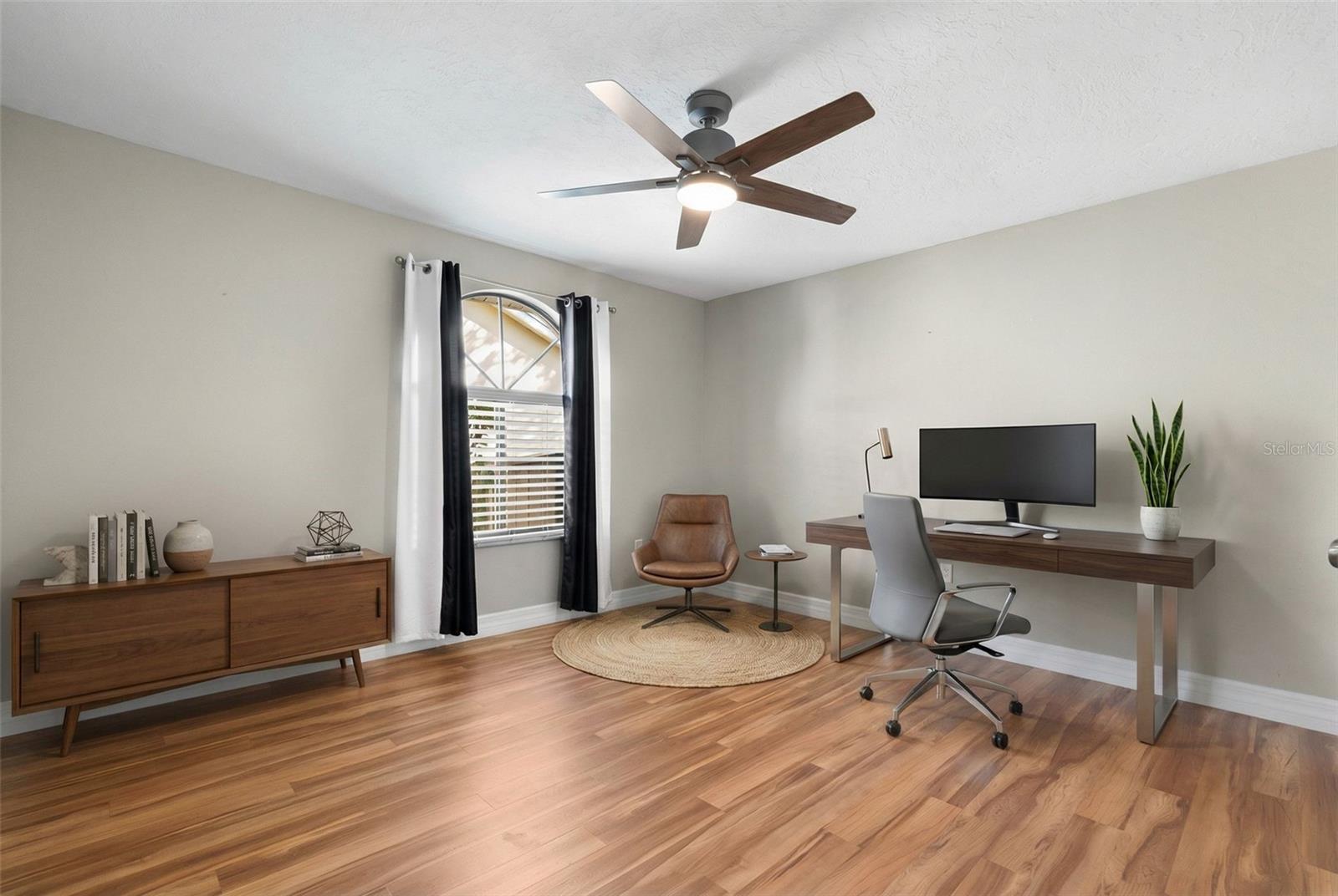 Image 32 of 60 For 5309 Gardens Drive