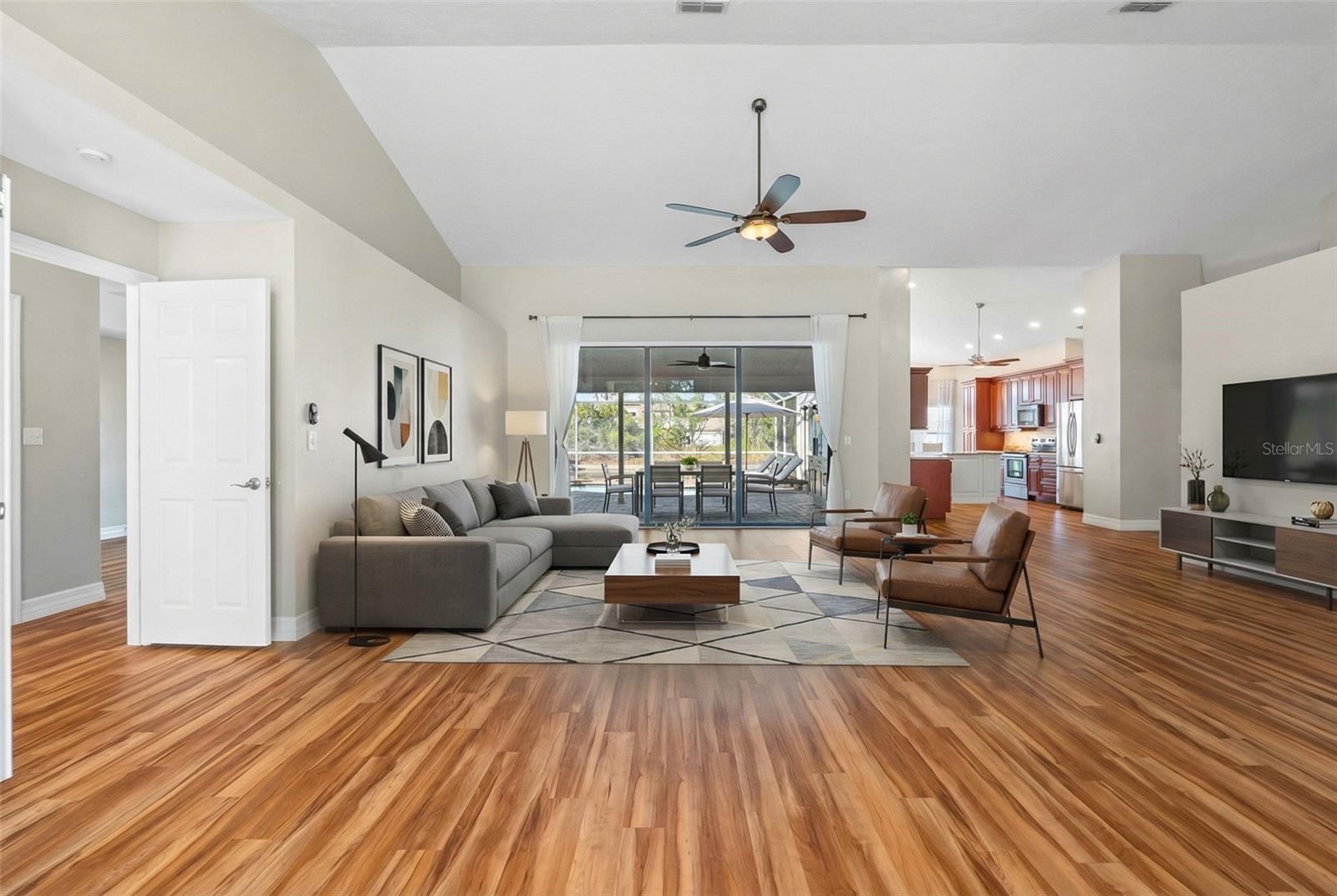 Image 4 of 60 For 5309 Gardens Drive