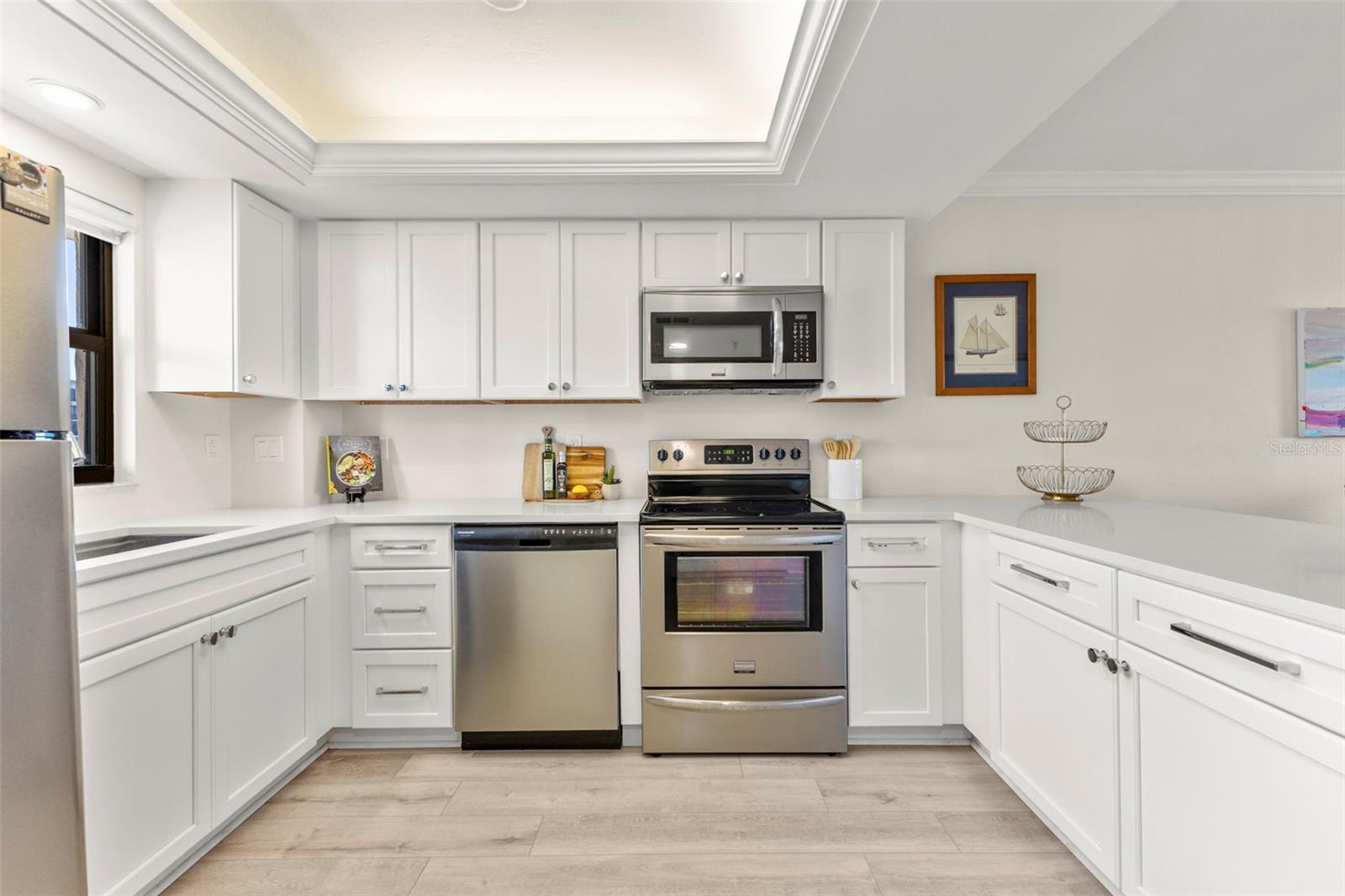 Image 10 of 56 For 1001 Benjamin Franklin Drive 503