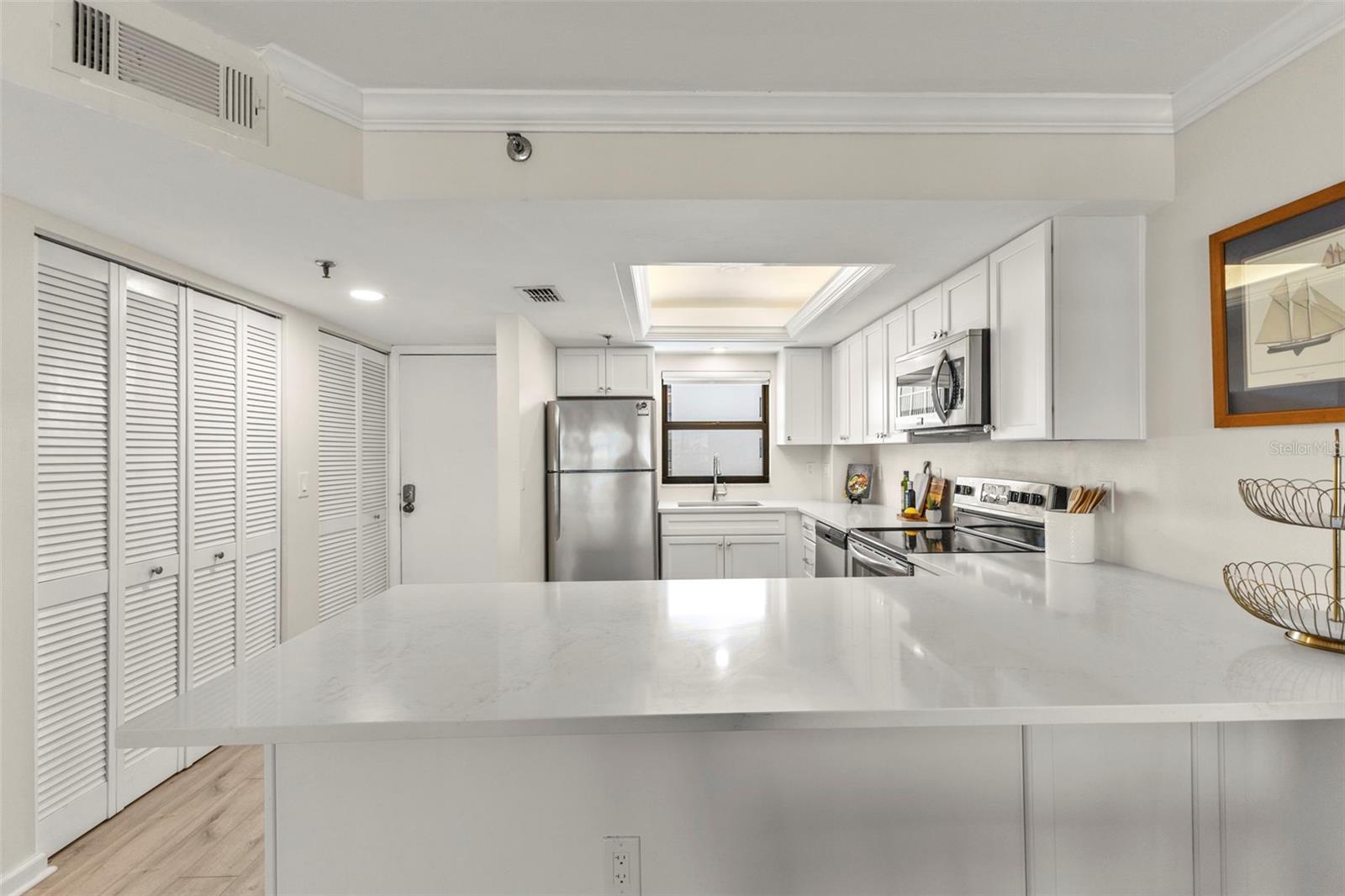 Image 12 of 56 For 1001 Benjamin Franklin Drive 503