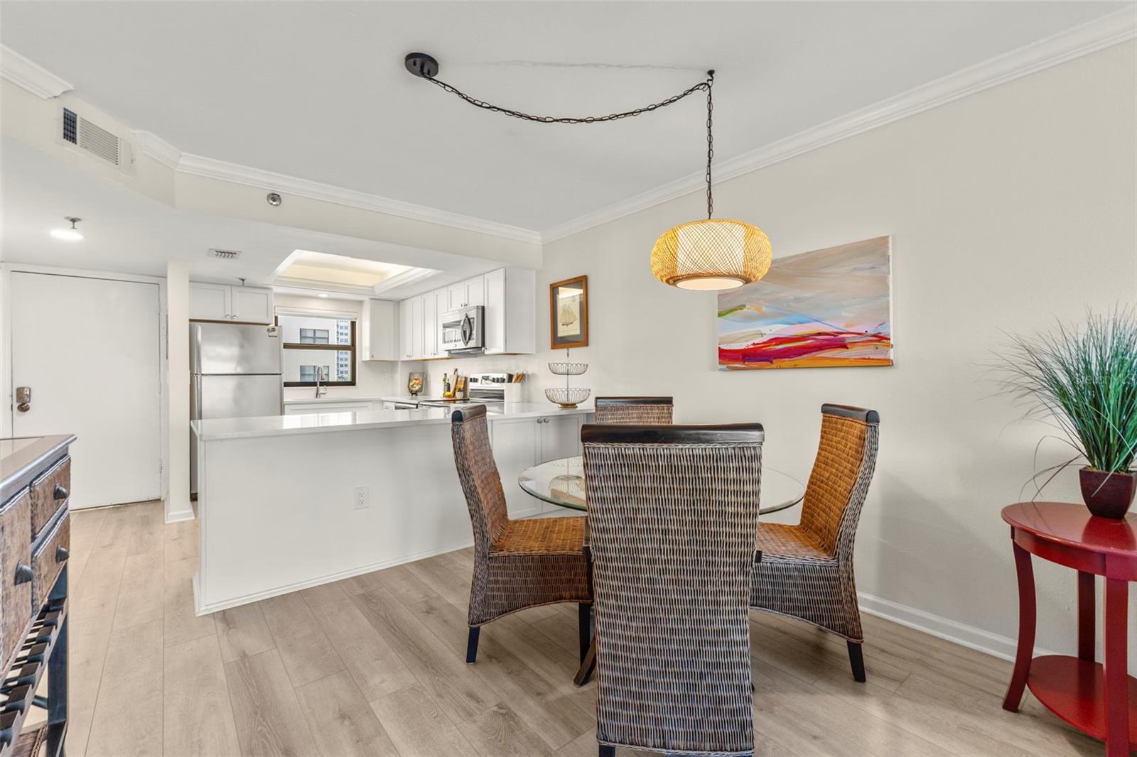 Image 14 of 56 For 1001 Benjamin Franklin Drive 503