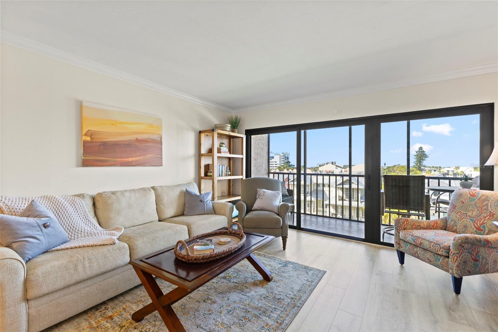 Image 17 of 56 For 1001 Benjamin Franklin Drive 503