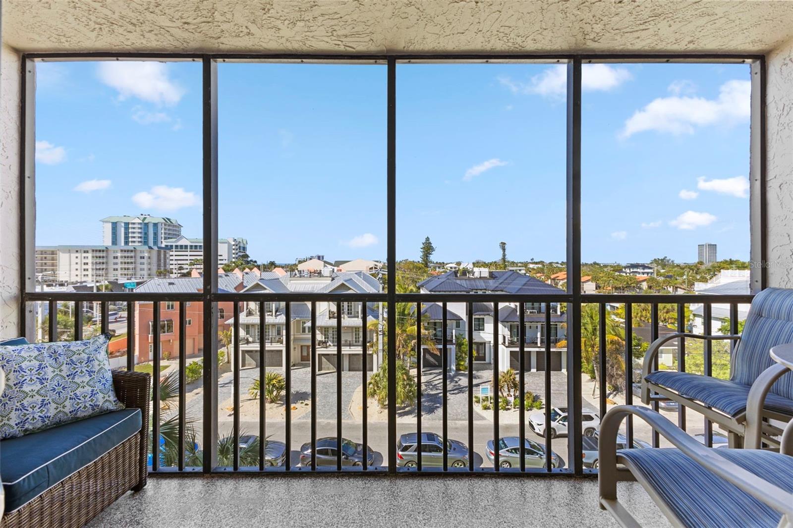 Image 20 of 56 For 1001 Benjamin Franklin Drive 503