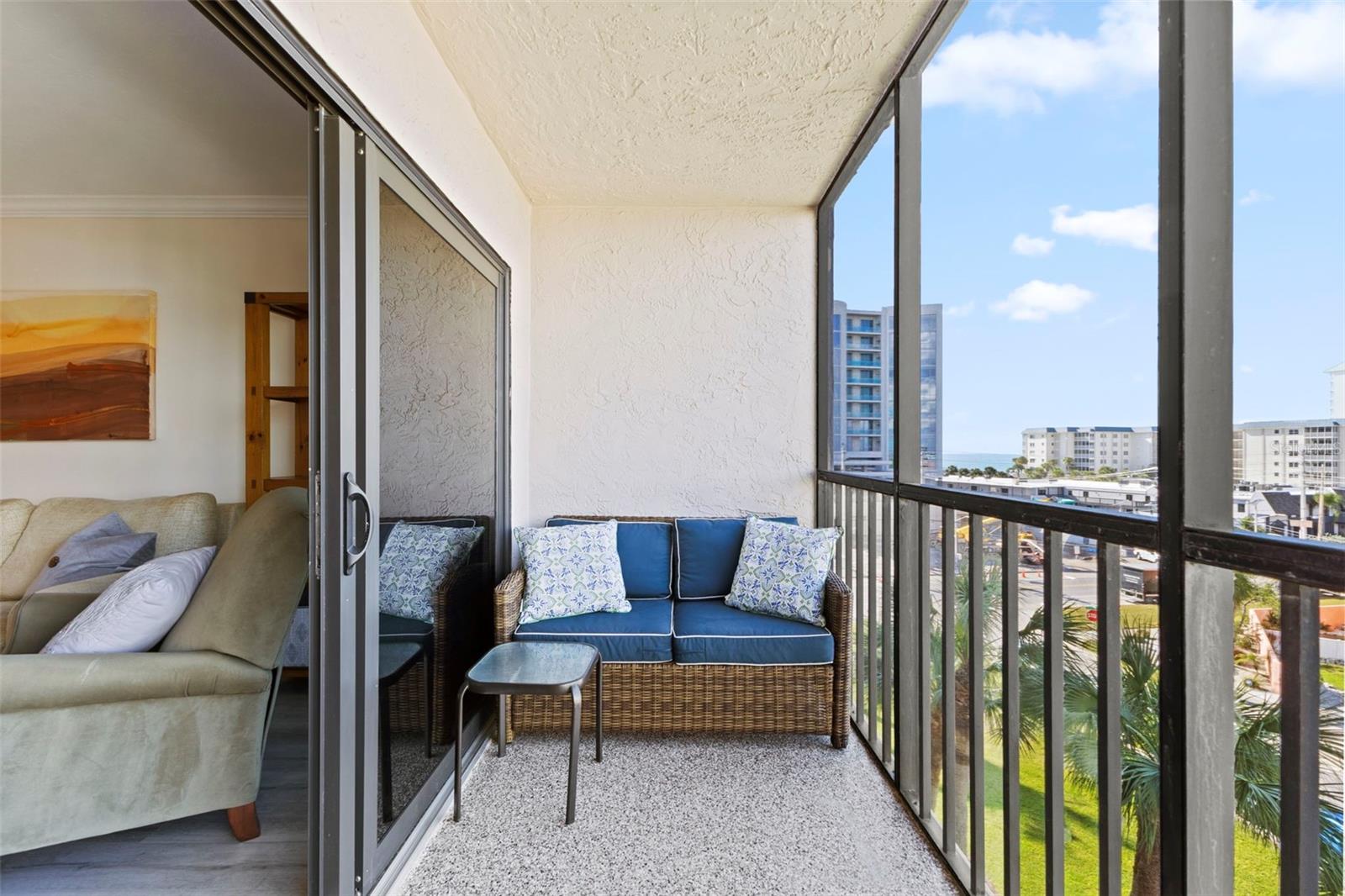 Image 25 of 56 For 1001 Benjamin Franklin Drive 503