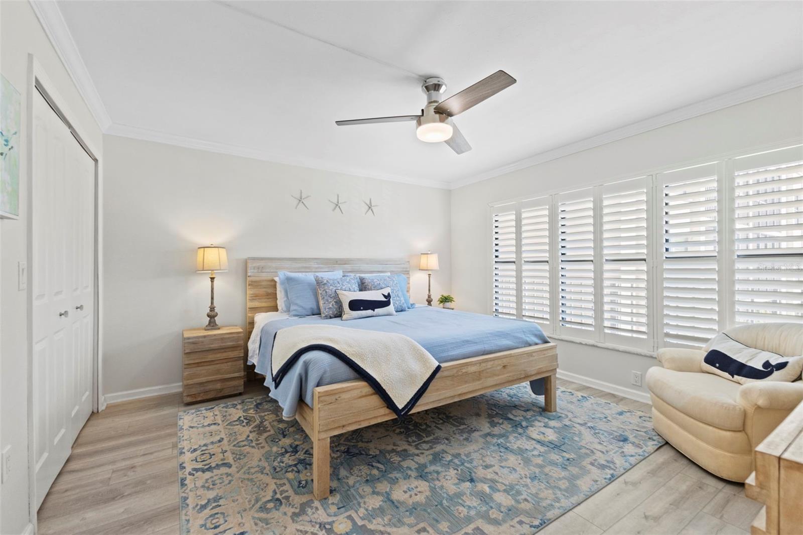 Image 26 of 56 For 1001 Benjamin Franklin Drive 503