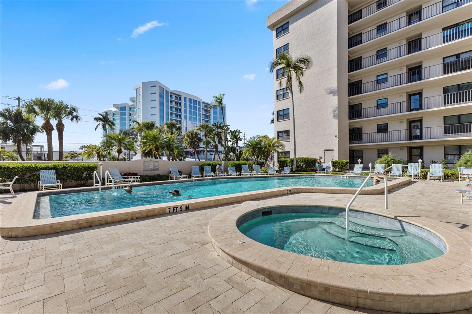 Image 30 of 56 For 1001 Benjamin Franklin Drive 503