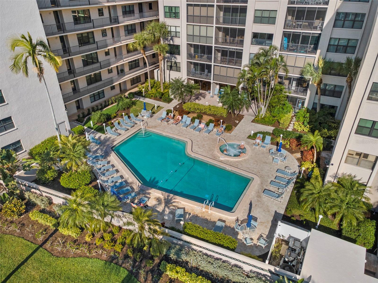 Image 33 of 56 For 1001 Benjamin Franklin Drive 503