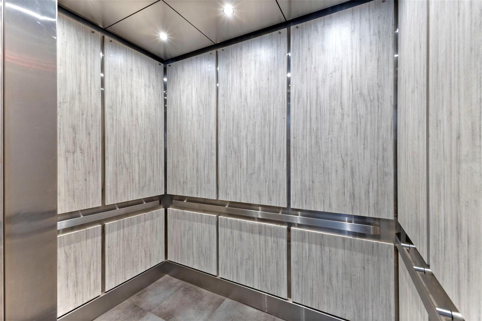 Image 40 of 56 For 1001 Benjamin Franklin Drive 503