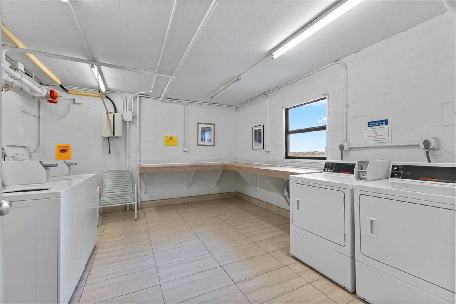 Image 44 of 56 For 1001 Benjamin Franklin Drive 503