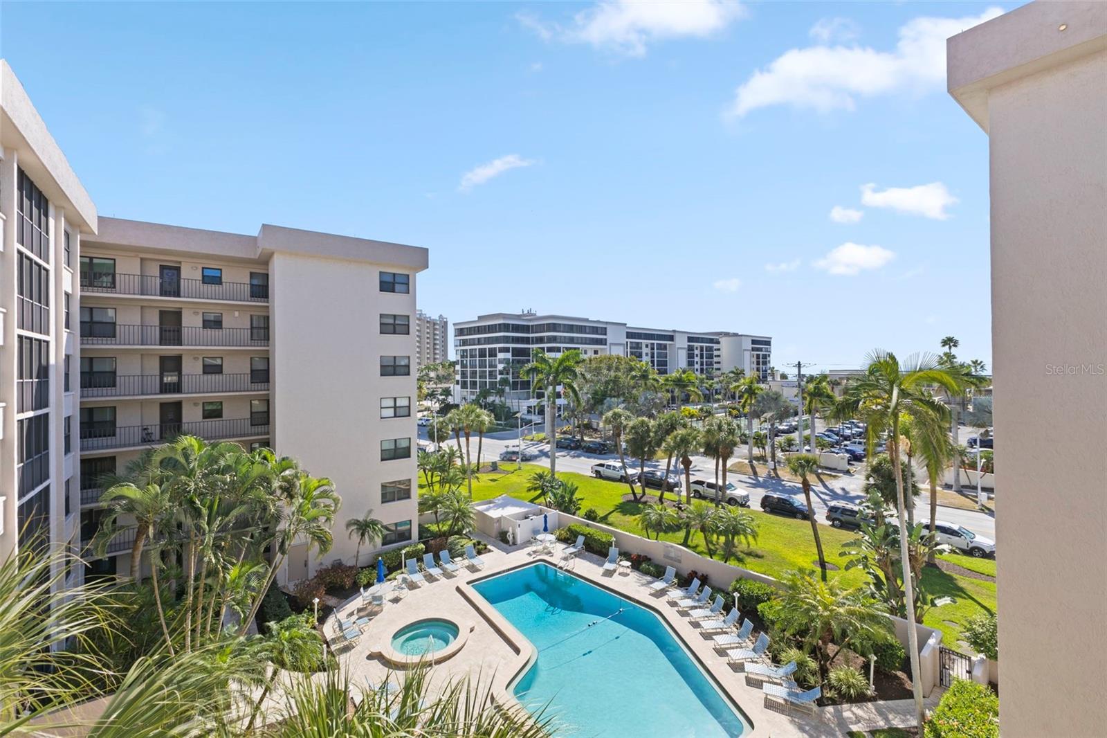 Image 6 of 56 For 1001 Benjamin Franklin Drive 503