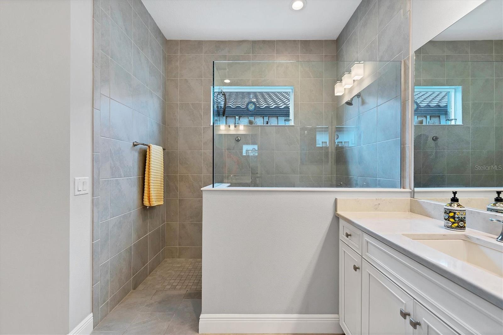 Image 27 of 73 For 13306 Deep Blue Place