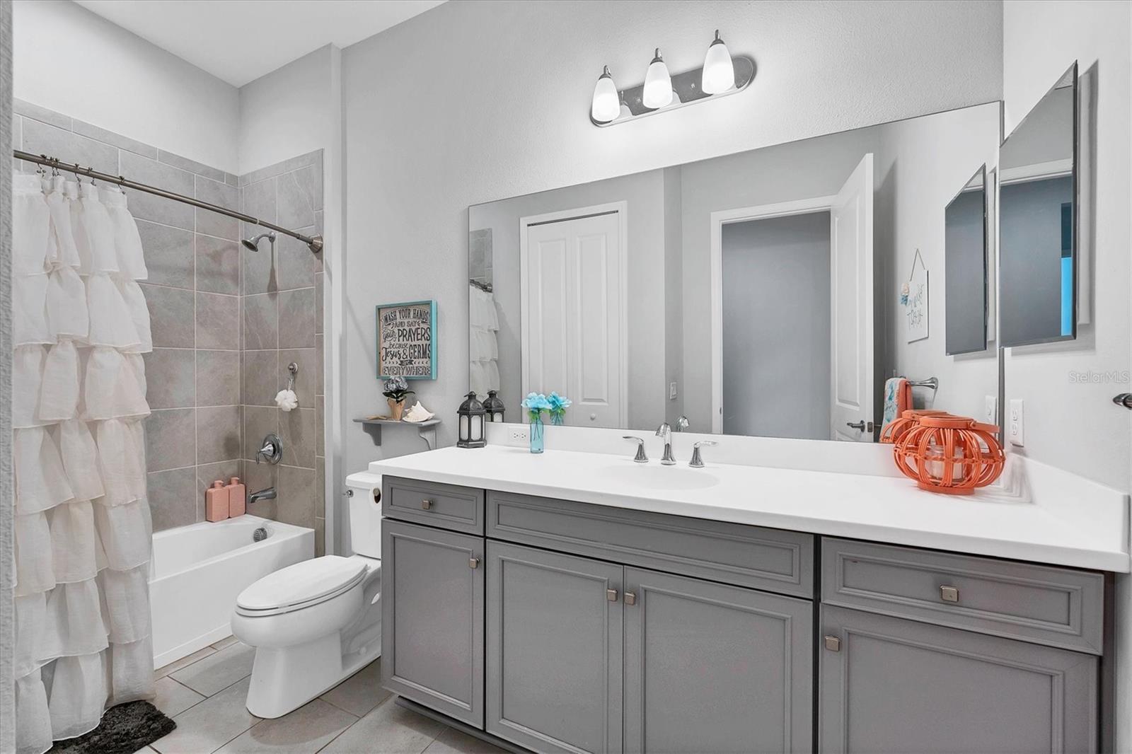 Image 33 of 73 For 13306 Deep Blue Place