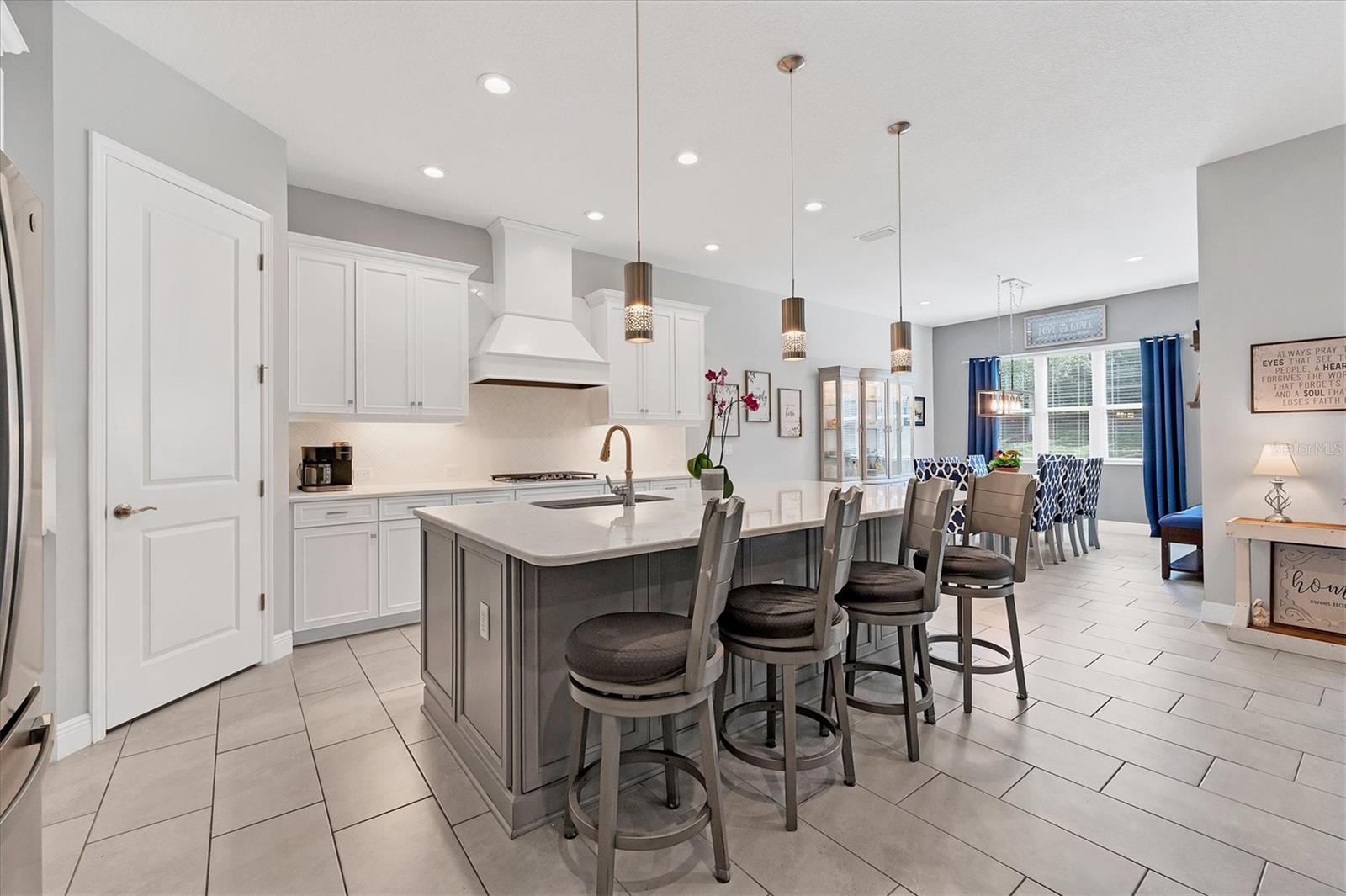 Image 4 of 73 For 13306 Deep Blue Place