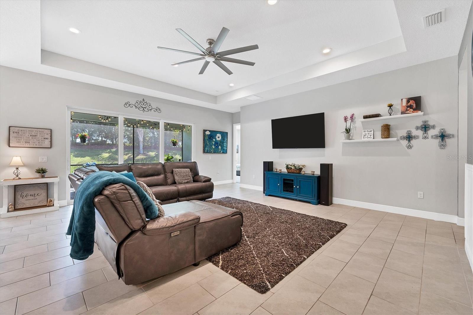 Image 8 of 73 For 13306 Deep Blue Place