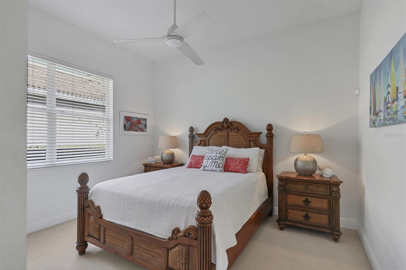 Listing photo id 19 for 8135 Abingdon Court