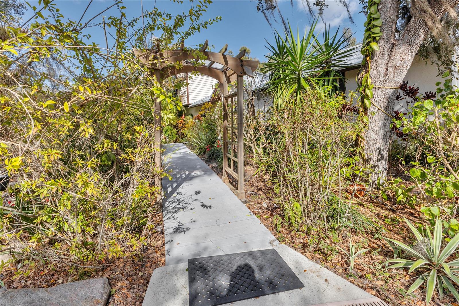 Image 2 of 48 For 1035 Sirus Trail