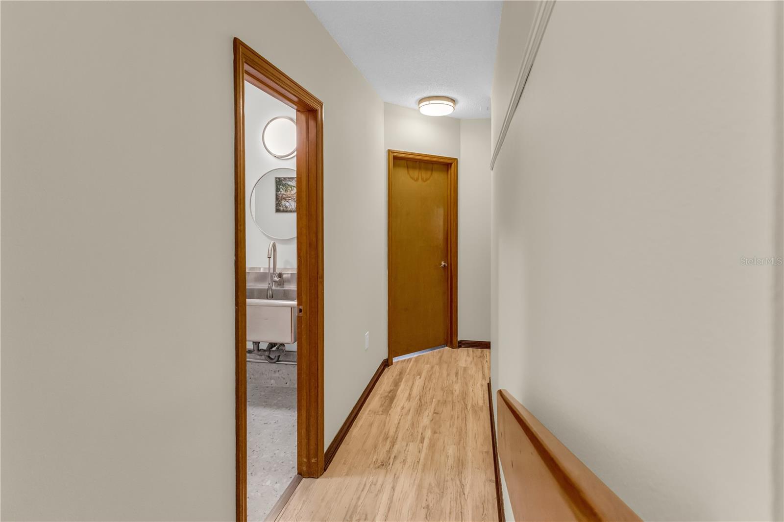 Image 22 of 48 For 1035 Sirus Trail