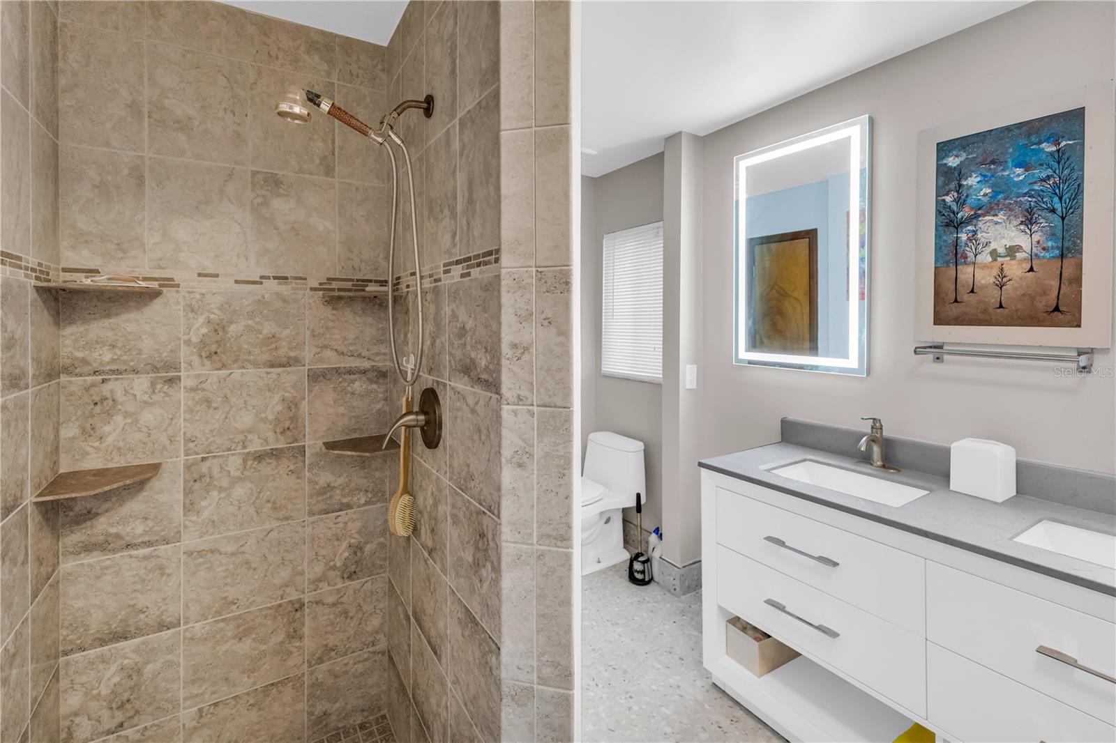 Image 34 of 48 For 1035 Sirus Trail