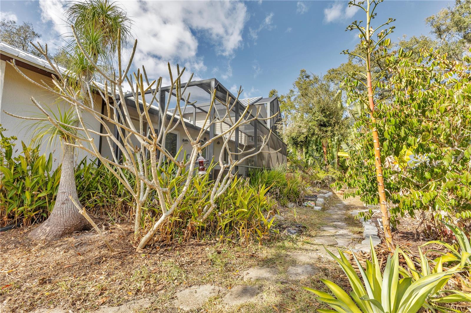 Image 41 of 48 For 1035 Sirus Trail