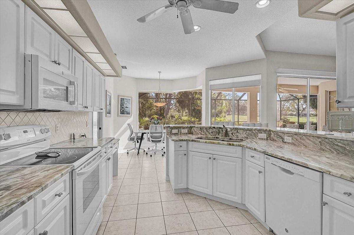 Image 10 of 39 For 2115 Muskogee Trail