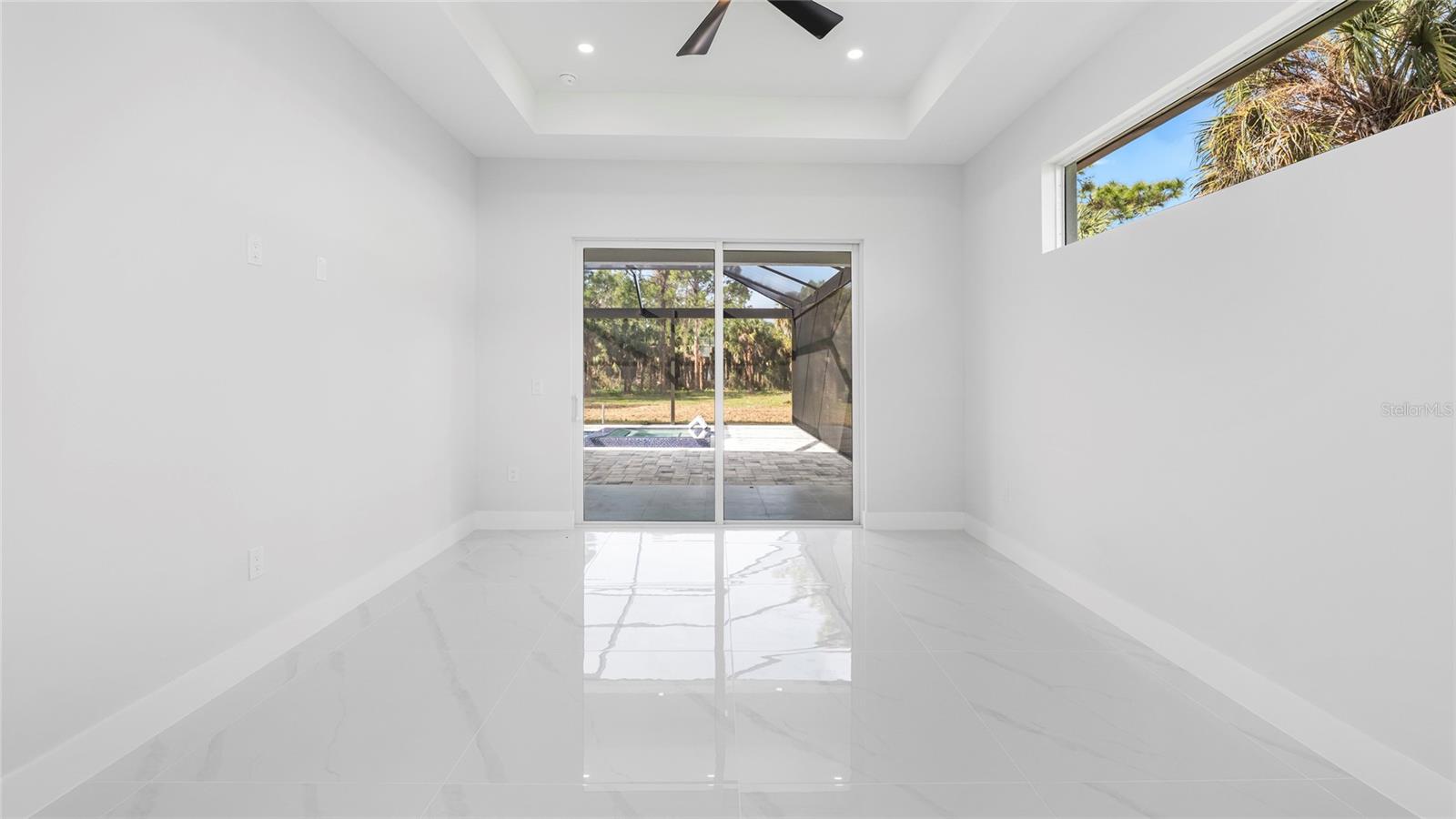 Image 23 of 54 For 1687 19th Street Sw