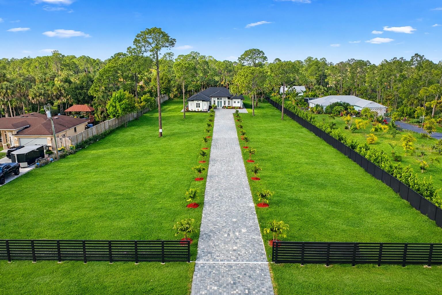 Image 3 of 54 For 1687 19th Street Sw