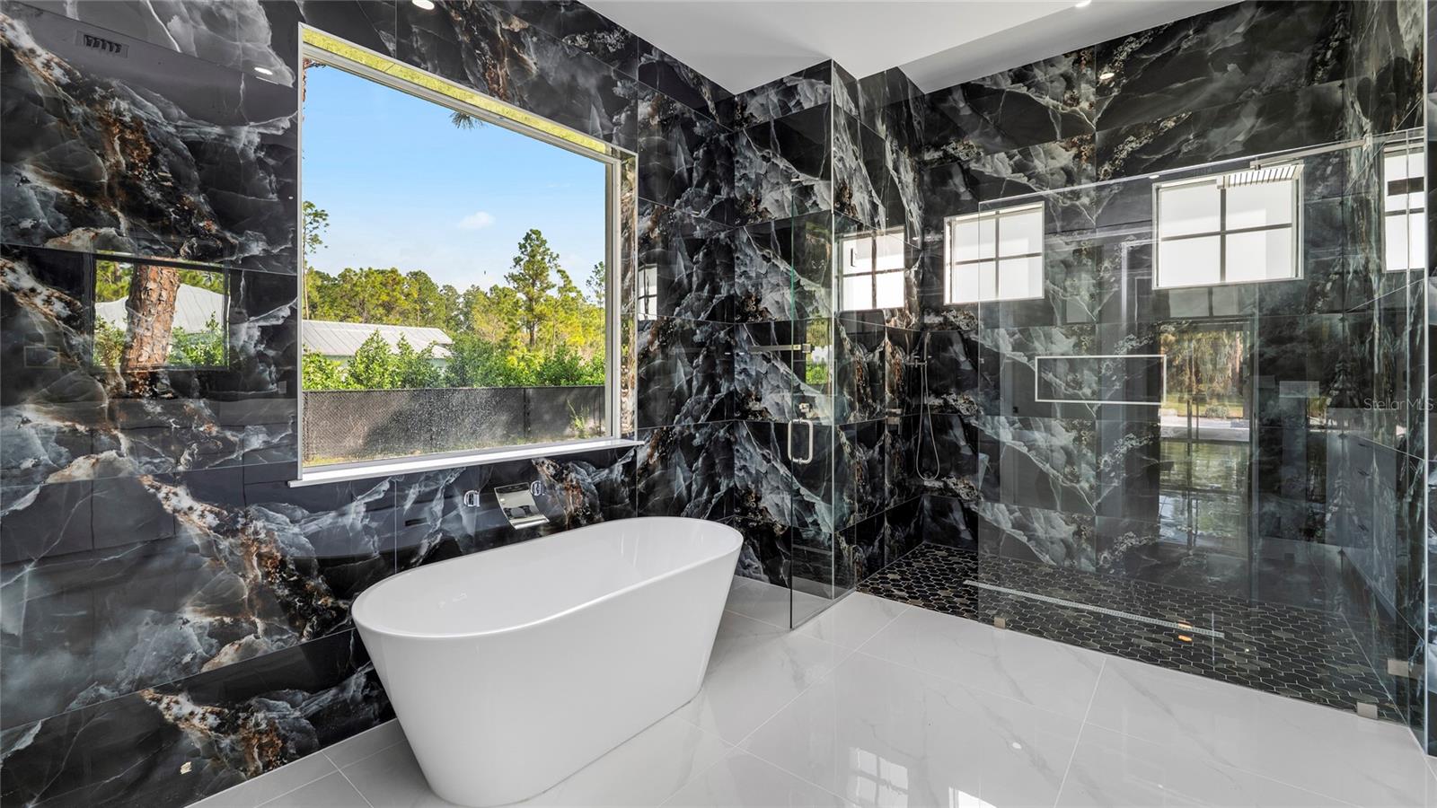 Image 32 of 54 For 1687 19th Street Sw