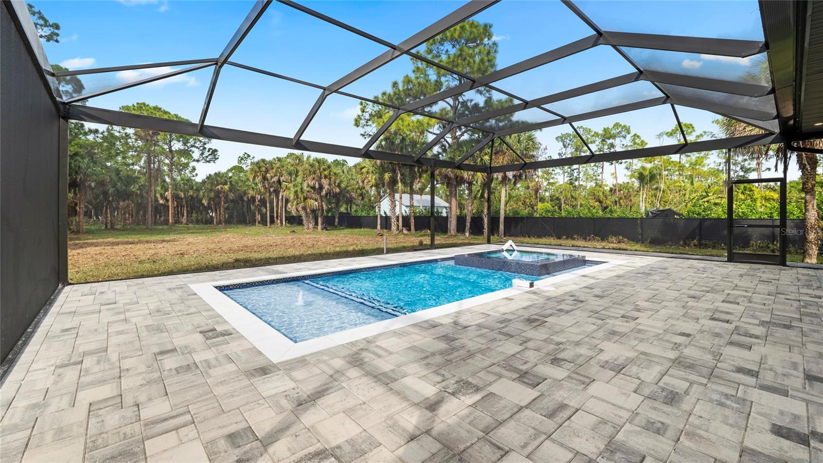 Image 40 of 54 For 1687 19th Street Sw