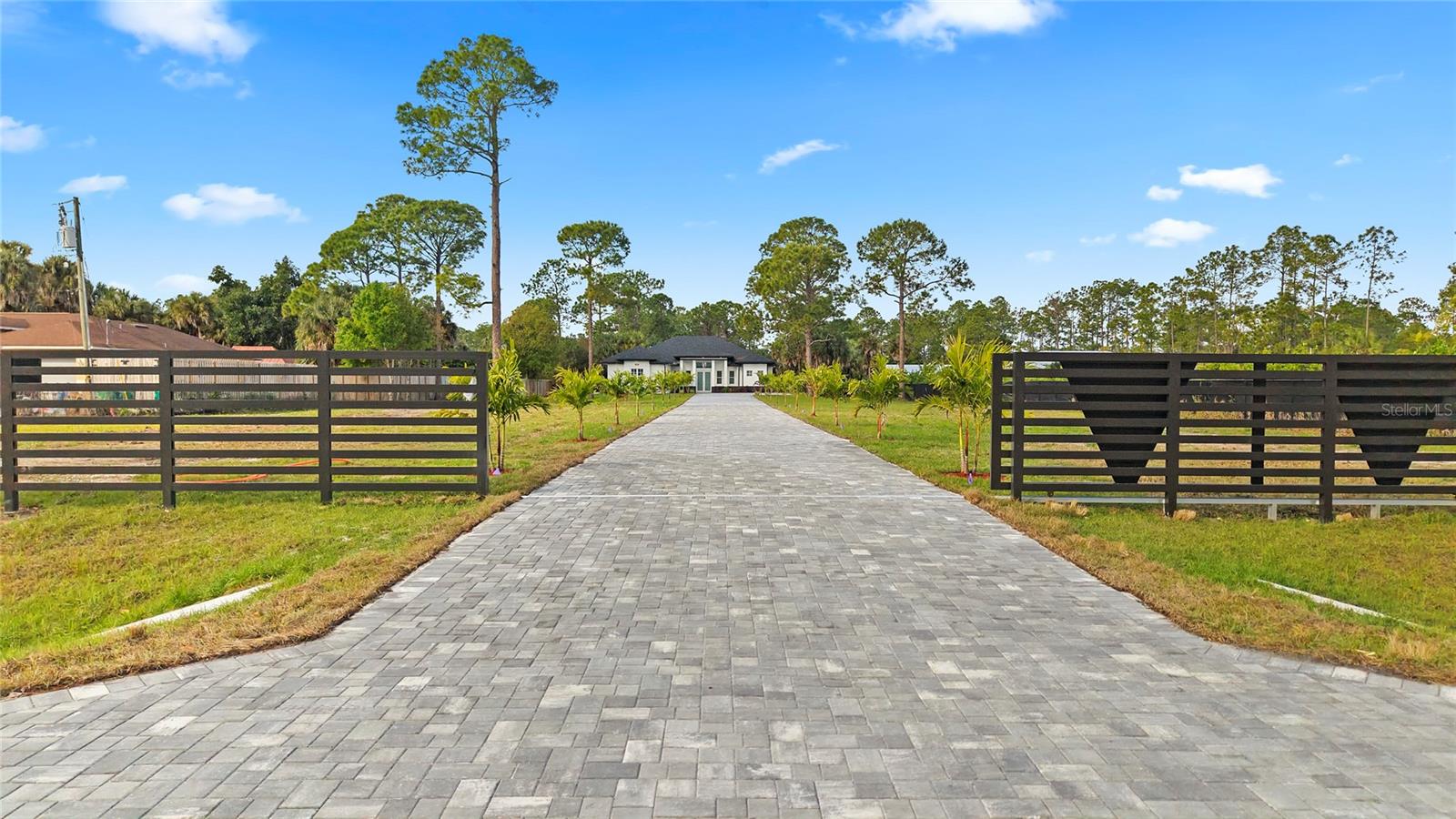 Image 49 of 54 For 1687 19th Street Sw