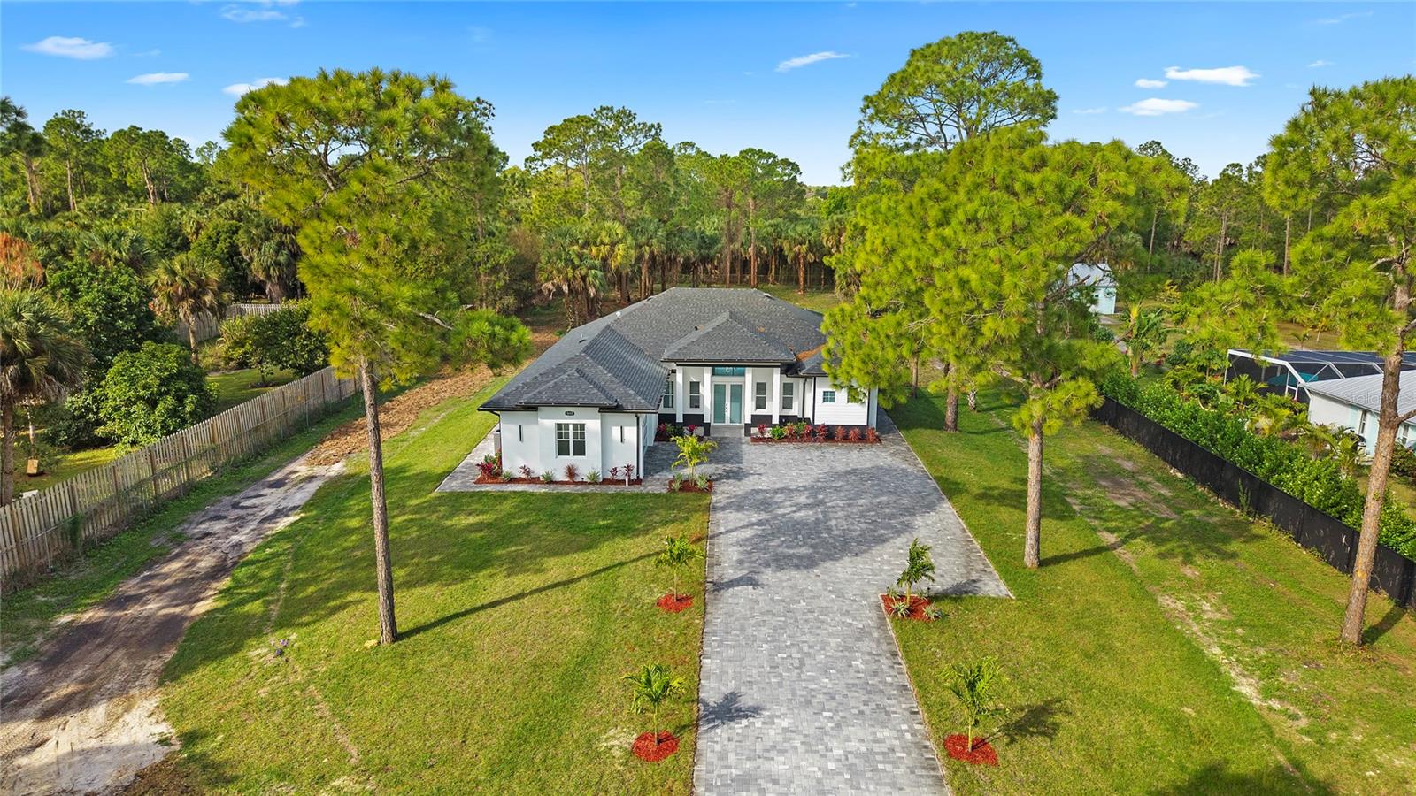 Image 5 of 54 For 1687 19th Street Sw