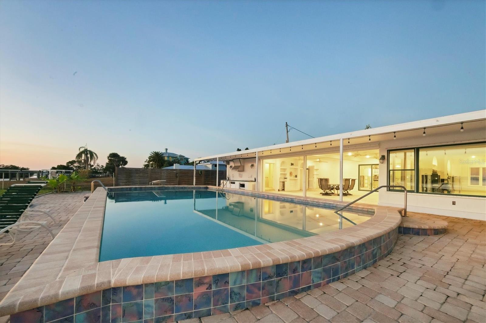 Image 28 of 37 For 7318 Westmoreland Drive